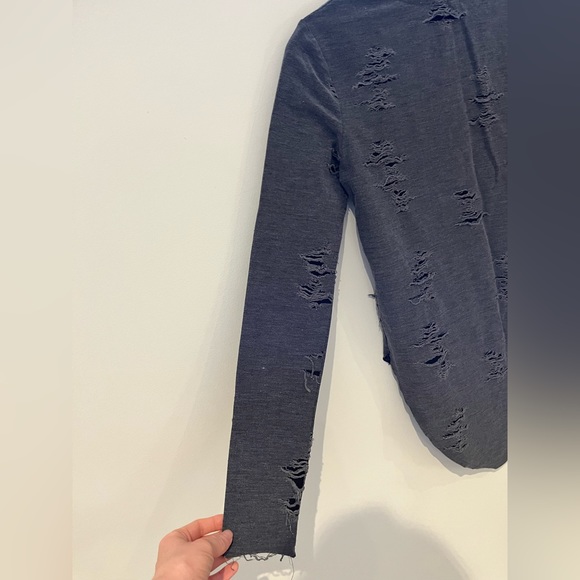 H&M Distressed Long Sleeve Shirt - Picture 13 of 14